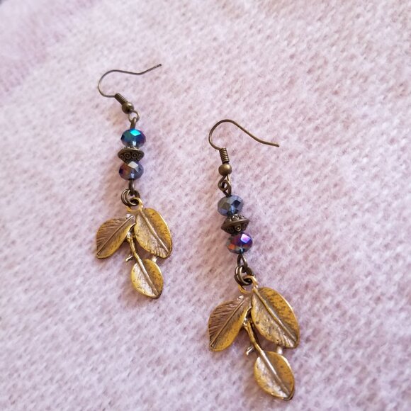 New Handmade Earrings with cryatals - Picture 3 of 6